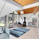 With Wood-burning Stove And Pavilion Nyaraló Jægerspris