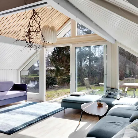 With Wood-burning Stove And Pavilion Holiday home *